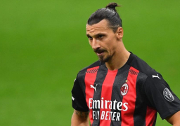 الميلان يعلن إصابة مهاجمه السويدي زلاتان إبراهيموفيتش بكورونا