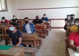 طلاب الدبلومات الفنية يؤدون الامتحان في رابع أيام الدور الثاني