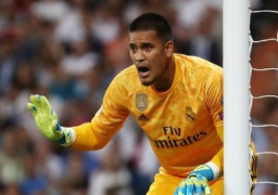 الحارس الفرنسي ألفونس أريولا ينتقل لفولهام الإنجليزي على سبيل الإعارة