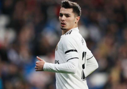 إبراهيم دياز سيرتدي قميص إبراهيموفيتش فى ميلان