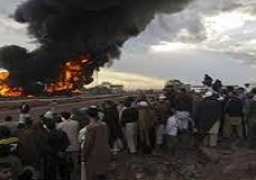 مقتل 14 مدنيا في انفجار قنبلة بوسط أفغانستان