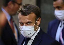 ماكرون يدعو أردوغان للالتزام بوقف التصعيد في المتوسط