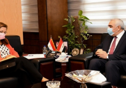 هالة السعيد تبحث مع سفير العراق بالقاهرة العلاقات الاقتصادية بين البلدين