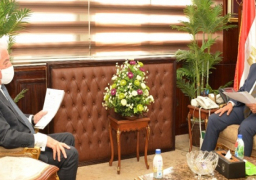 وزير التنمية المحلية يتابع مع محافظ جنوب سيناء المشروعات الجارية علي أرض المحافظة