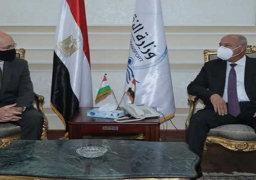 وزير النقل يبحث مع السفير المجري تدعيم التعاون المشترك في مجالات النقل المختلفة