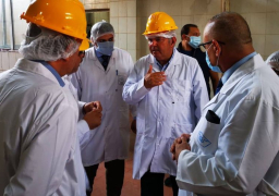 وزير قطاع الأعمال يؤكد أهمية التوسع في تصنيع الخامات الدوائية