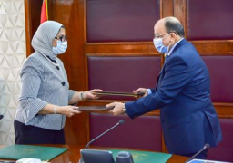 “التنمية المحلية”و”الصحة”يوقعان اتفاقا لدعم الخدمات الصحية بقنا وسوهاج