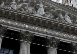 وول ستريت تقفز عند الفتح بفضل آمال التحفيز