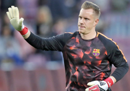 الألماني تير شتيجن ينوي العودة للمشاركة مع برشلونة في الكلاسيكو