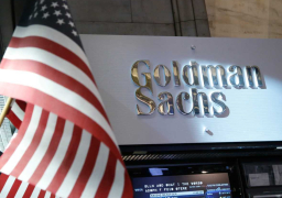 “جولدمان ساكس” يتوقع تراجع الدولار لأدنى مستوى مع تنامي حظوظ بايدن