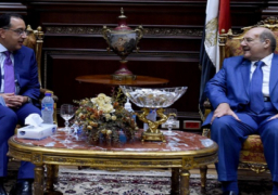 رئيس الوزراء يزور مقر مجلس الشيوخ لتهنئة المستشار عبد الوهاب عبد الرازق