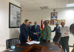 مصر وغانا يوقعان مذكرة تفاهم لتأسيس شركة طيران جديدة بإفريقيا