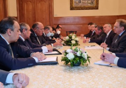 سامح شكرى يبحث مع نائب وزير خارجية روسيا سُبل تطوير العلاقات