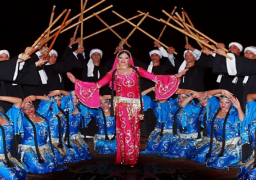 فرقة رضا للفنون الشعبية تنير مسرح البالون اليوم