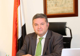 وزير قطاع الأعمال العام يجتمع بممثلي اللجان النقابية بأربع شركات تابعة للقابضة للقطن والغزل والنسيج