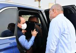 السيسي يتفقد مشروعات تطوير الطرق بالقاهرة ويوجه بانشاء “اهالينا 3”
