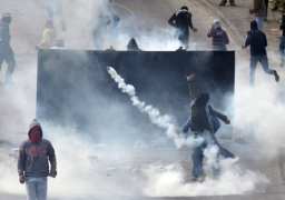 إصابة شابين واختناق العشرات خلال قمع الاحتلال لمسيرة ضد إسرائيل