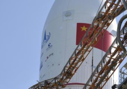 الصين تستعد لإطلاق مسبار يجلب أول عينات قمرية إلى الأرض منذ السبعينيات