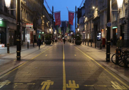 رئيس وزراء بريطانيا يعلن فرض إغلاق عام لمدة 4 أسابيع للحد من كورونا