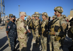 رئيس الاركان يتابع سير العمليات وعودة الحياة الطبيعية بشمال سيناء