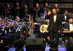 على الحجار يختتم مهرجان الموسيقى العربية بالإسكندرية