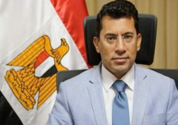 وزير الشباب يناقش مشروع تطوير التفكير العلمي للشباب