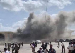 مقتل 5 على الأقل وإصابة العشرات في هجوم على مطار عدن باليمن