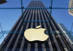 أبل” تطلب من موظفيها العمل من المنزل حتى الصيف المقبل لمنع تفشي كورونا