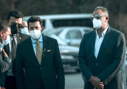 الخطيب ووزير الشباب والرياضة يتقدمان جنازة أحمد البكري