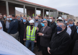 وزير النقل يتابع أعمال التطوير والمشروعات الجاري تنفيذها بميناء سفاجا