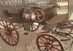 وصول مركبة “القصير” إلى متحف المركبات الملكية لترميمها وعرضها