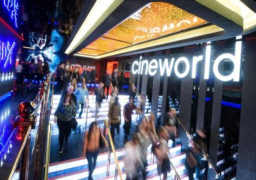 شراء إنجلترا لقاح كورونا يعطى الأمل لأصحاب السينمات