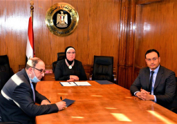 وزيرة التجارة والصناعة تبحث مع رئيس البنك الأفريقى للإستيراد والتصدير مبادرات البنك لتعزيز العلاقات التجارية بين الدول الإفريقية