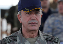 وزير الدفاع التركي يتوجه إلى ليبيا برفقة رئيس الأركان وقادة الجيش لتفقد القوات التركية