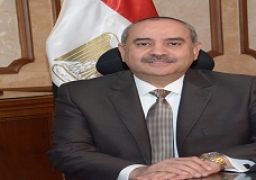 وزير الطيران المدنى يهنئ العاملين ببرج العرب بالحصول على تجديد الأيزو