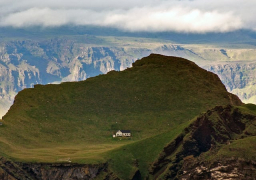 بيت يحصل على لقب “أكثر منزل وحيد فى العالم”