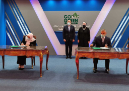 رئيس الوزراء يشهد توقيع مذكرة تفاهم لتحويل السيارات للوقود المزدوج