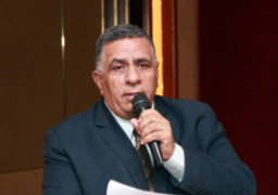 اتحاد عمال مصر يعلن عقد اجتماع عاجل لبحث أزمة شركة الحديد والصلب