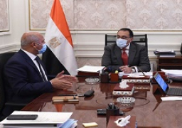 رئيس الوزراء يُتابع مع وزير النقل خطة تطوير الشبكة القومية للسكةالحديد