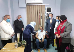 بالصور.. 1315 من الأطقم الطبية يتلقون الجرعة الأولى من لقاح كورونا
