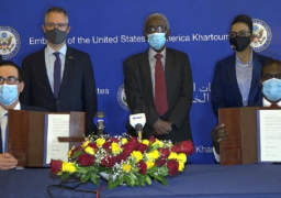 السودان والولايات المتحدة يوقعان إعلان “اتفاقيات إبراهام” حول السلام