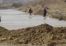 فتح طريق طابا/ نويبع واستمرار رفع آثار السيول من طريق فيران/ كاترين