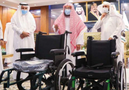 رئيس شؤون الحرمين يدشن خدمة عربات نقل المعتمرين وكبار السن