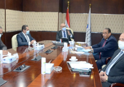 وزيرا الإسكان والتخطيط يناقشان الخطة الاستثمارية لوزارة الإسكان للعام المالى 2021/2022