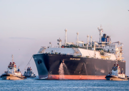 بعد توقف 8 سنوات.. ميناء دمياط يستقبل أول سفينة لتصدير الغاز المسال