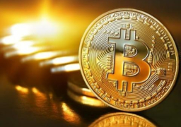 “بيتكوين” تتجاوز مستوى قياسي جديد وتسجل 51.715 دولار