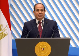 الرئيس السيسي يهنئ الأم المصرية فى عيدها: أنتن مفتاح الحياة وضمير هذا الوطن