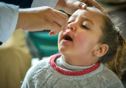 الصحة تمد فترة الحملة القومية للتطعيم ضد شلل الأطفال حتى غدٍ الجمعة