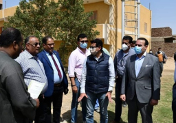 وزير الشباب يتفقد مركز التعليم المدني ومركز شباب الطود بالأقصر