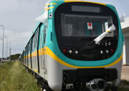 بالصور.. وزارة النقل تعلن وصول قطار مترو الأنفاق السابع